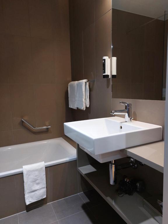 B&B Hotel Lausanne Кріссіер Екстер'єр фото